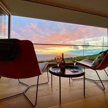 Sunset Waves Sea View Apartment Featuring Panoramic Views & Parking New Quay Kültér fotó